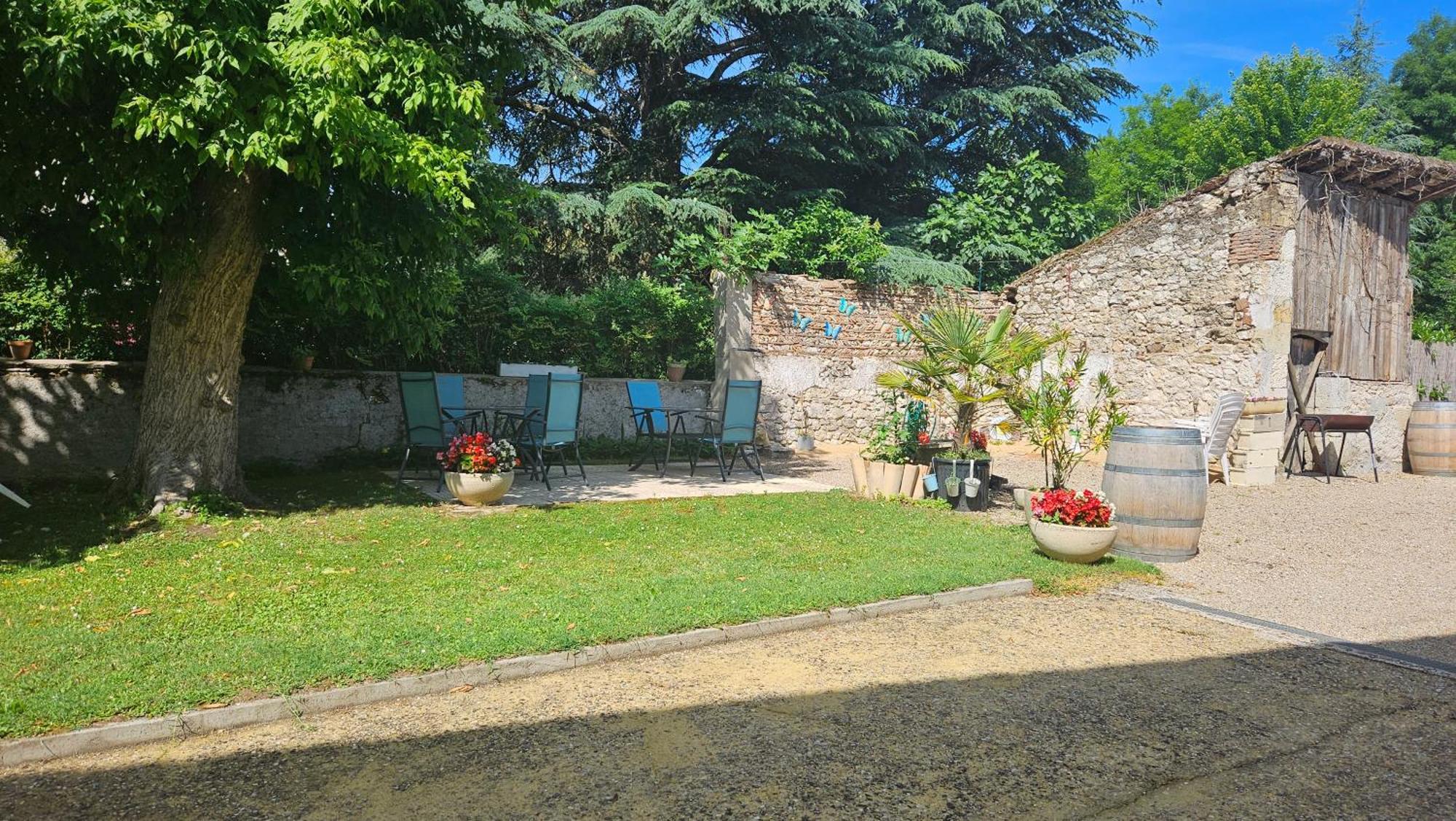 Chambres Et Gites Les Deux Chenes Pres De Bergerac Le Fleix Ngoại thất bức ảnh